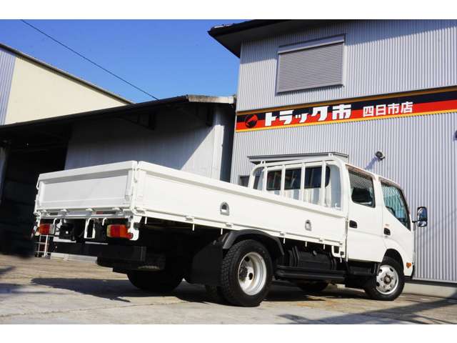 Hino Dutro 2