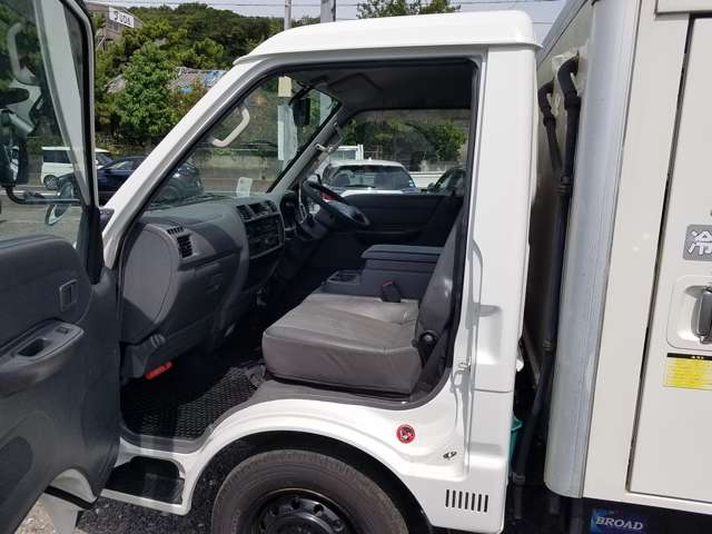 Mazda Bongo Truck 10
