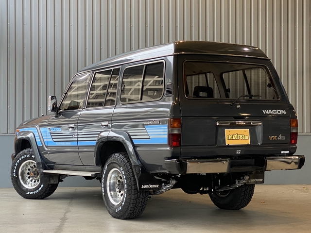 Toyota Land Cruiser 60 3