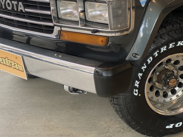 Toyota Land Cruiser 60 7