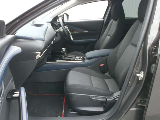 Mazda CX-30 9