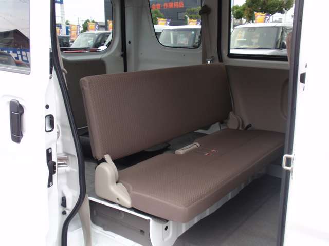 Nissan NV100 Clipper 12