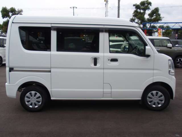 Nissan NV100 Clipper 3