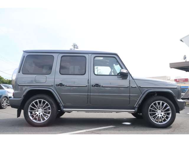 Mercedes-Benz G-Class 12
