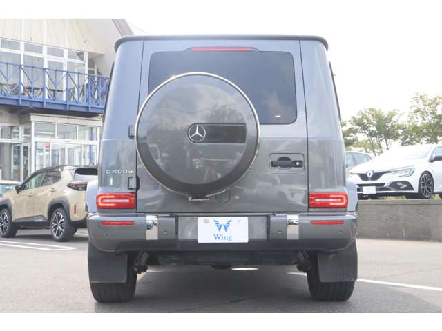 Mercedes-Benz G-Class 8