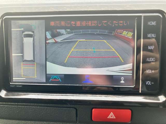 Toyota Hiace Van 11