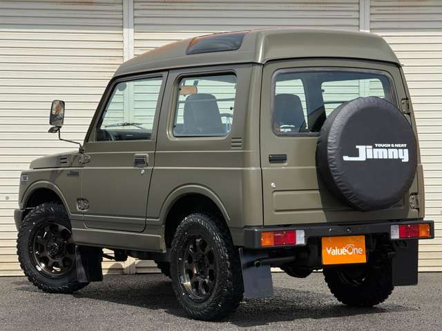 Suzuki Jimny 10