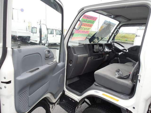Isuzu Elf 7
