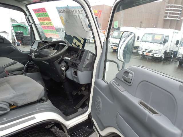 Isuzu Elf 10