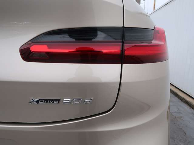 BMW X4 7