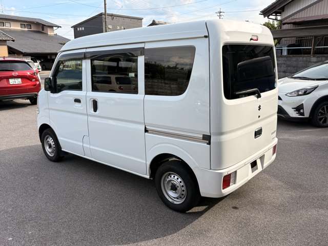 Suzuki Every 8