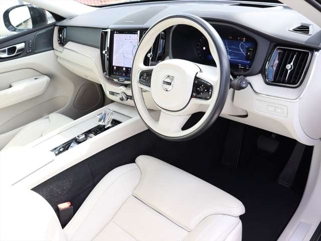 Volvo XC60 4