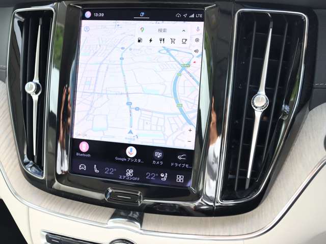Volvo XC60 8