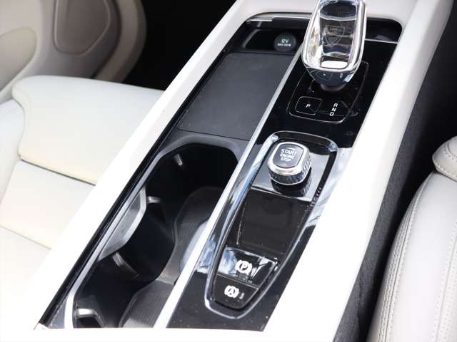 Volvo XC60 10