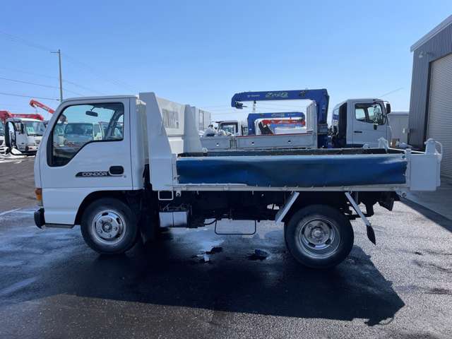 UD Trucks Condor 8