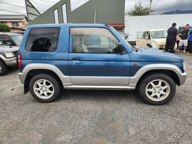 Mitsubishi Pajero Mini 11