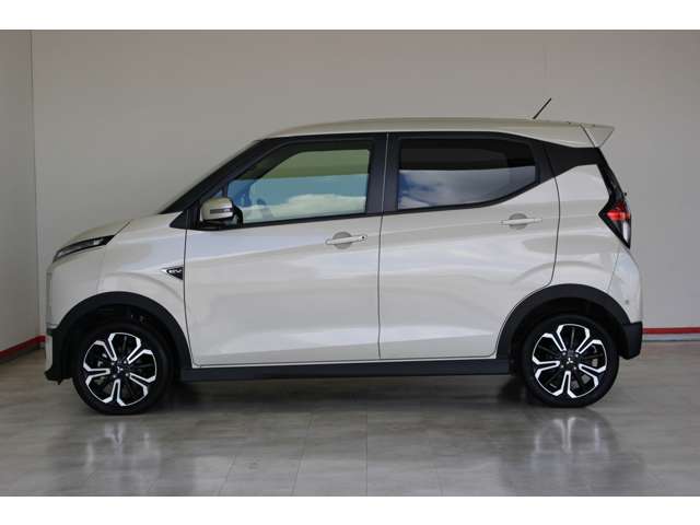 Mitsubishi eK X EV 4