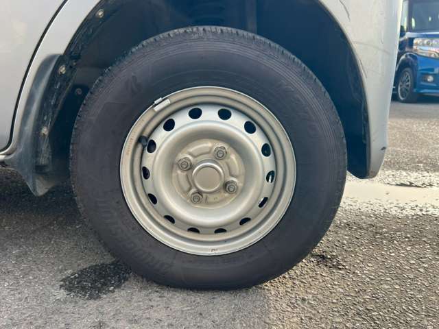 Nissan NV100 Clipper 12