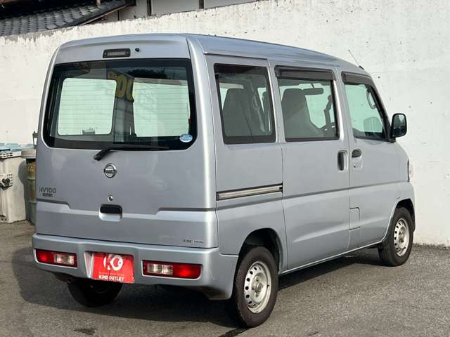 Nissan NV100 Clipper 10