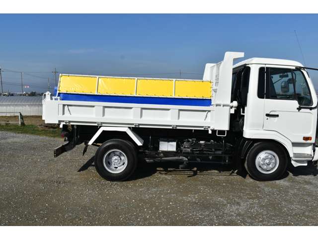UD Trucks Condor 12