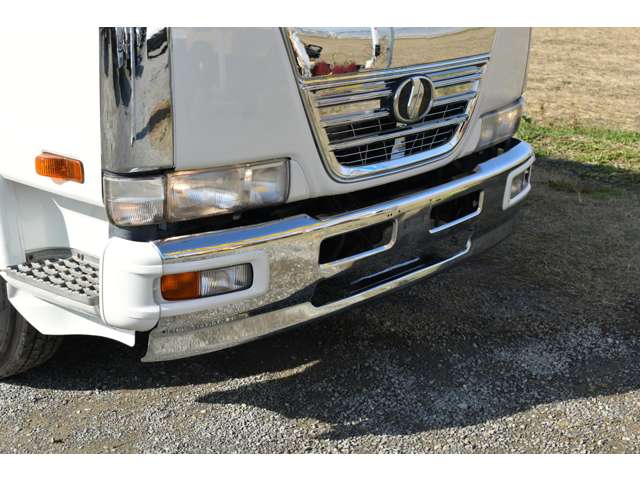 UD Trucks Condor 7