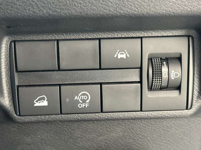 Mitsubishi eK X 12