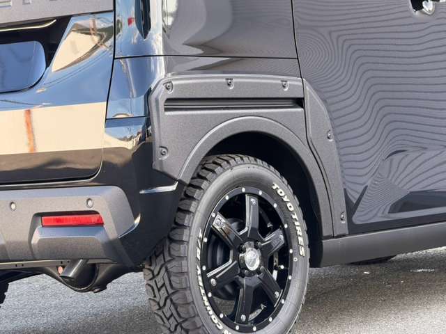 Mitsubishi Delica Mini 12