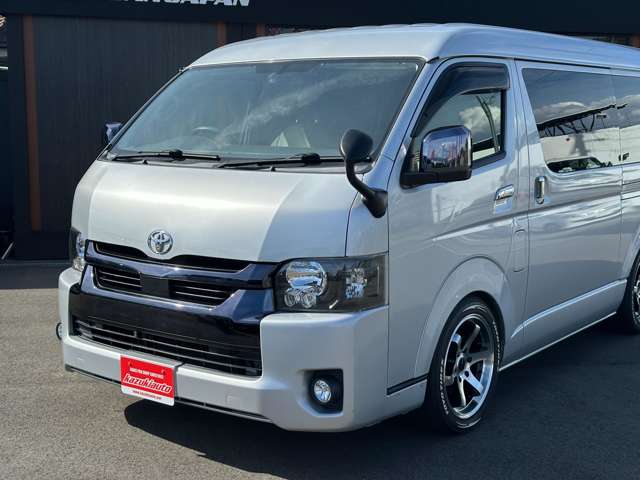 Toyota Hiace Van 2