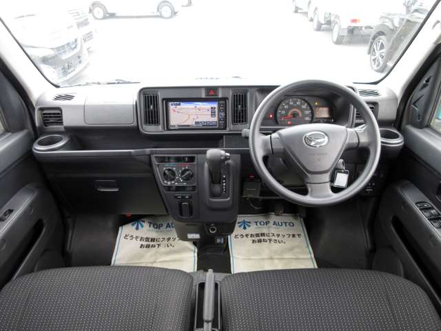 Daihatsu Hijet Cargo 3