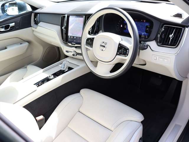 Volvo XC60 4