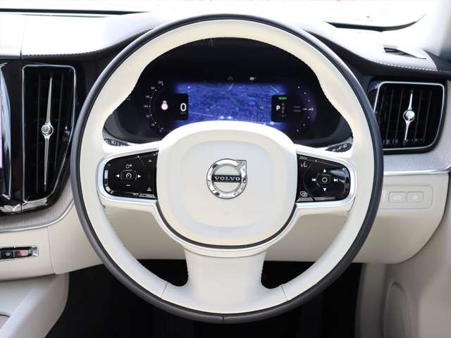 Volvo XC60 5