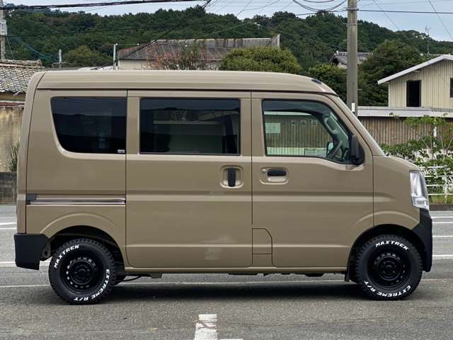 Nissan NV100 Clipper 9