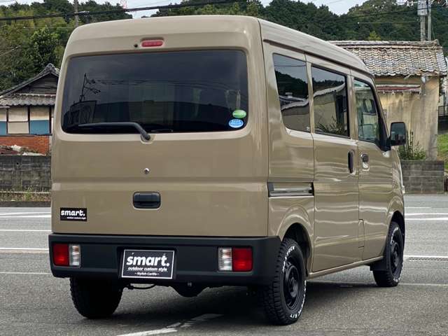 Nissan NV100 Clipper 10
