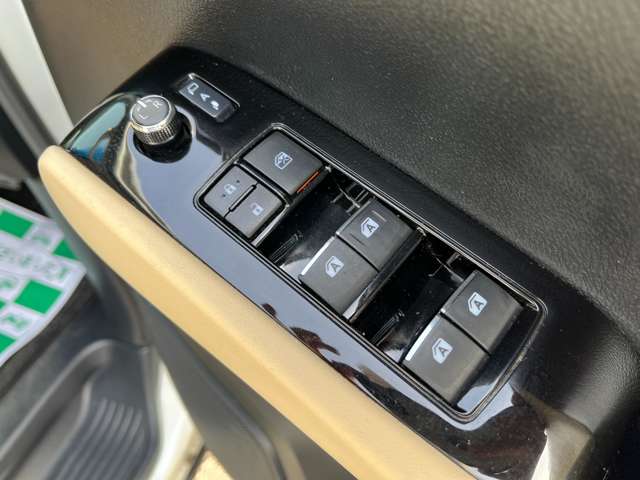 Toyota Alphard 6