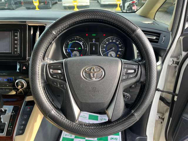 Toyota Alphard 9