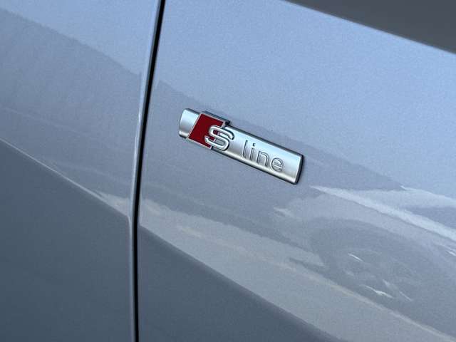 Audi Q8 12