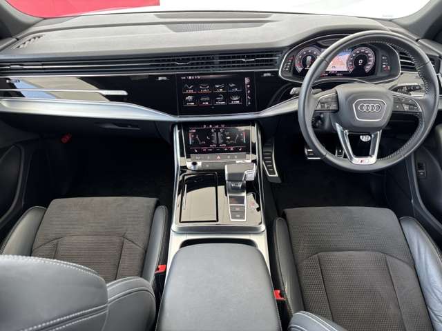 Audi Q8 2