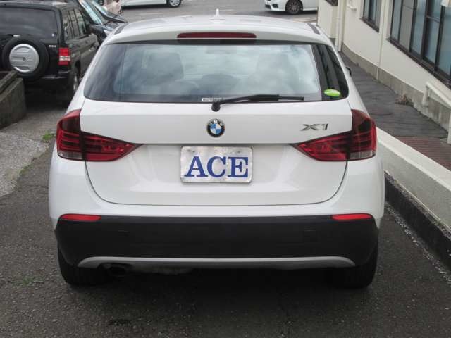 BMW X1 8