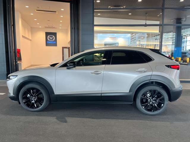 Mazda CX-30 4