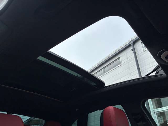 Porsche Macan 6