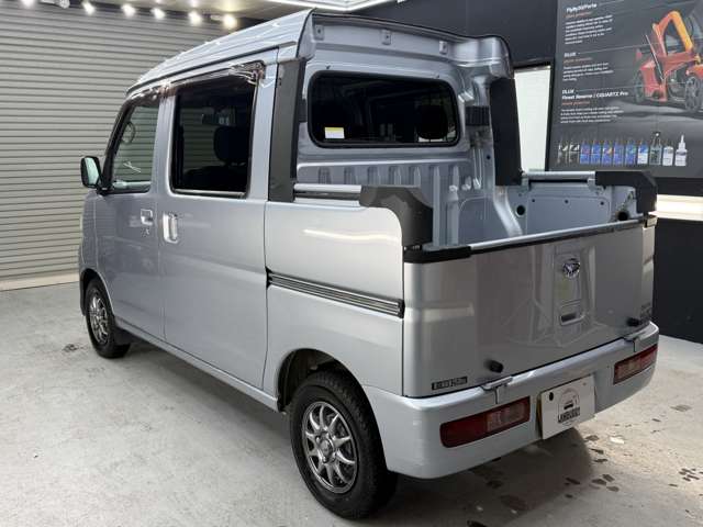 Daihatsu Hijet Deck Van 8
