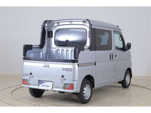 Daihatsu Hijet Deck Van 3
