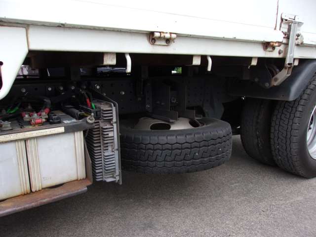 Mitsubishi Fuso Canter 12