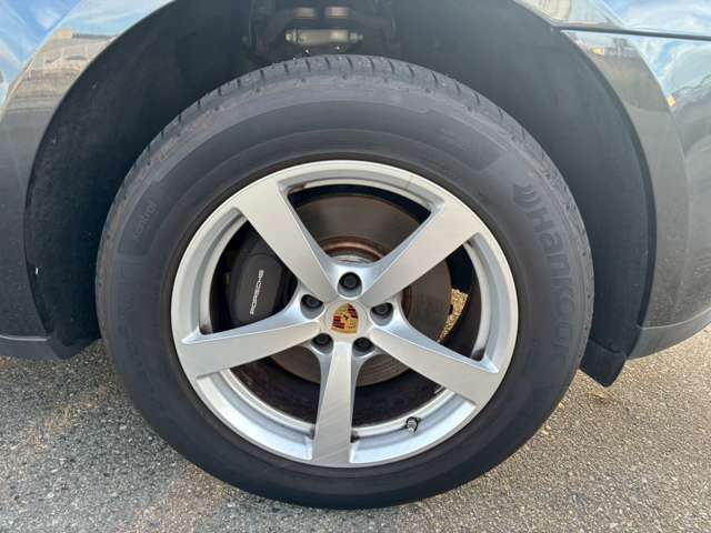 Porsche Macan 8