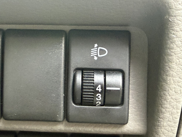 Nissan NV100 Clipper 5