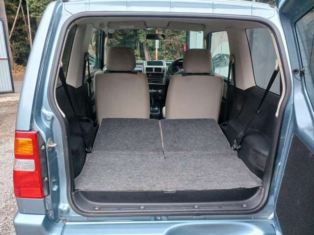 Mitsubishi Pajero Mini 12