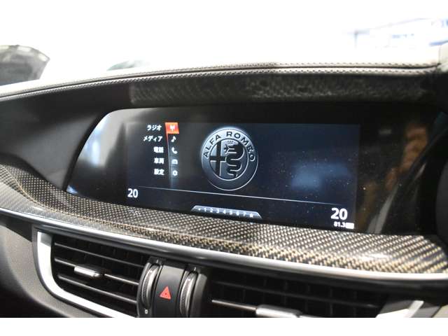 Alfa Romeo Stelvio 11