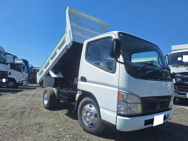 Mitsubishi Fuso Canter 2