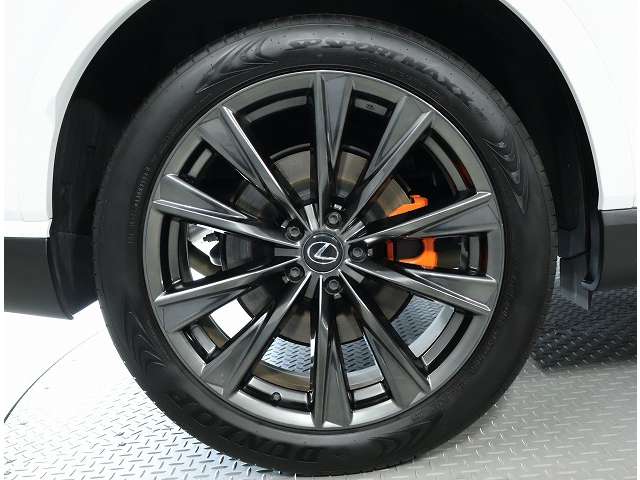 Lexus RX 8