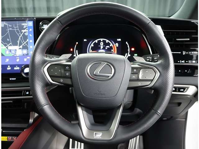 Lexus RX 9